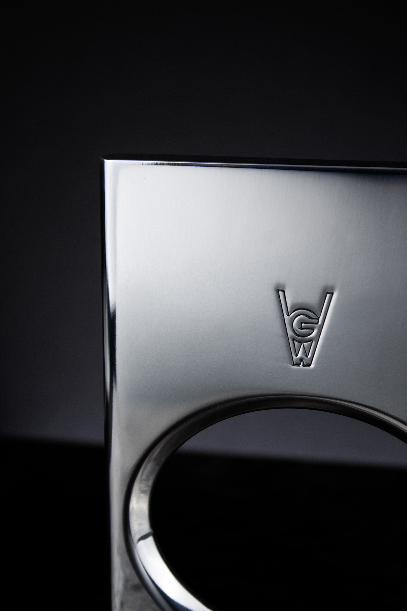 EON / CUFF - RIGID BRACELET