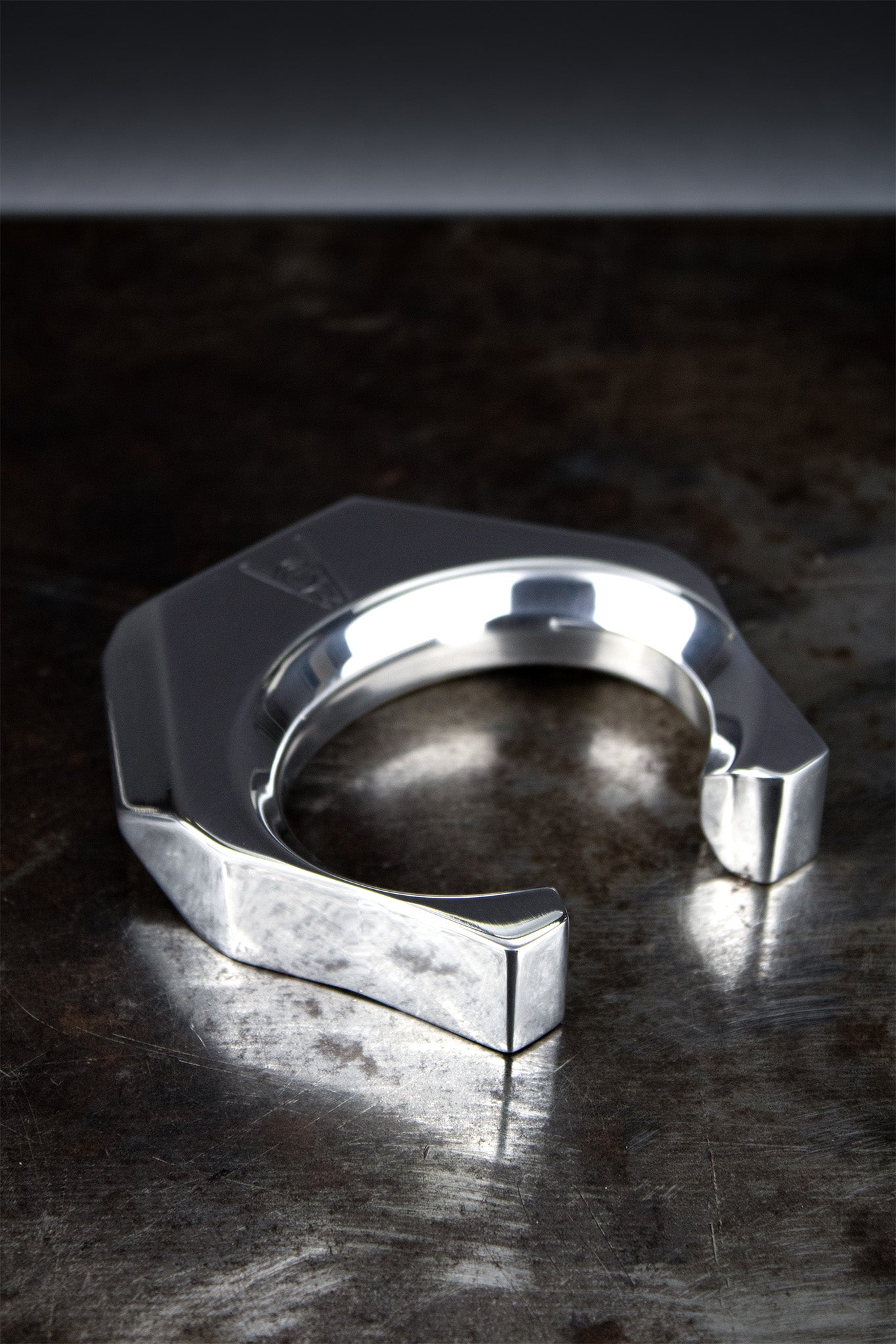 TALOS / CUFF - RIGID BRACELET