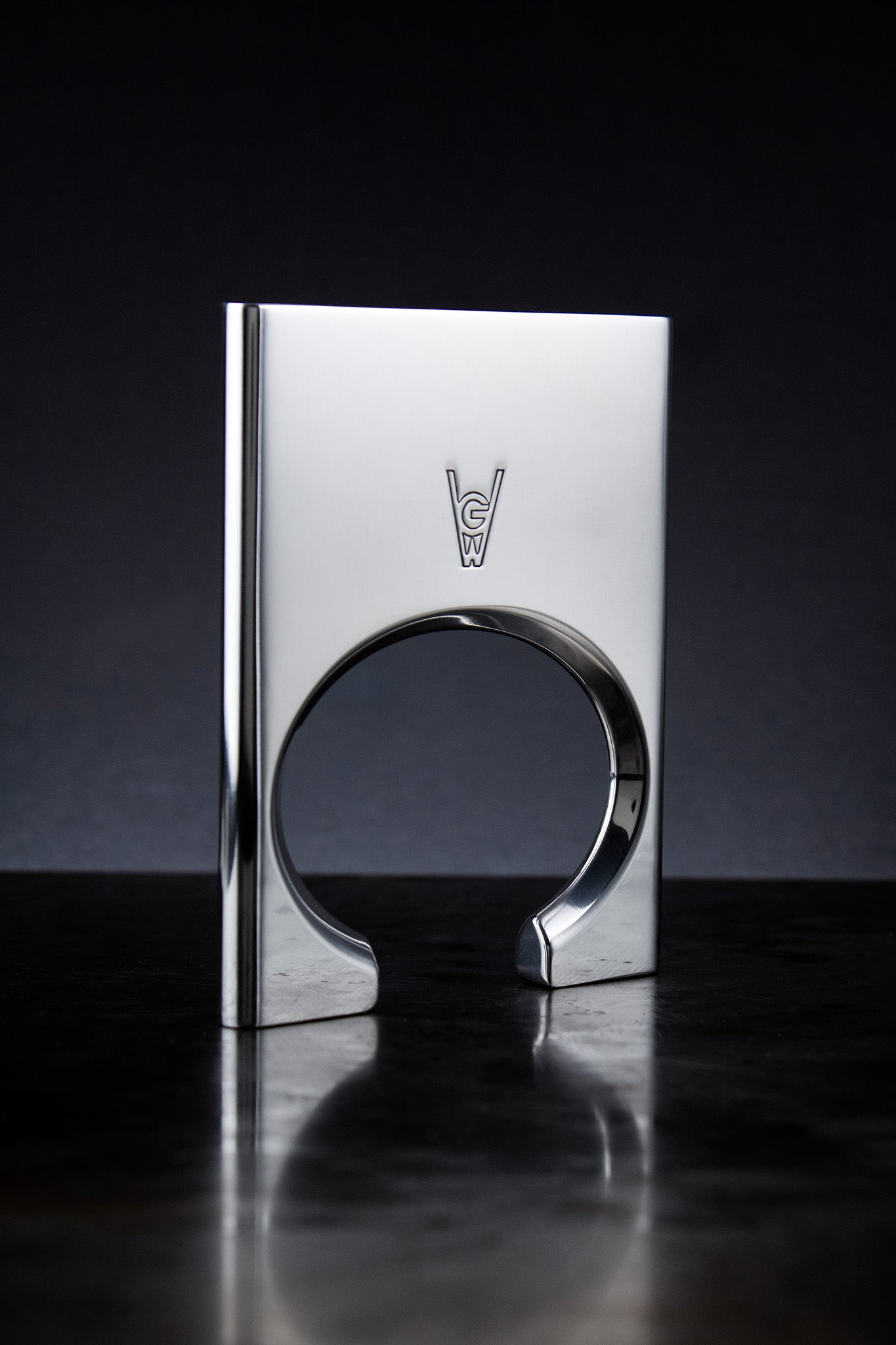 EON / CUFF - RIGID BRACELET