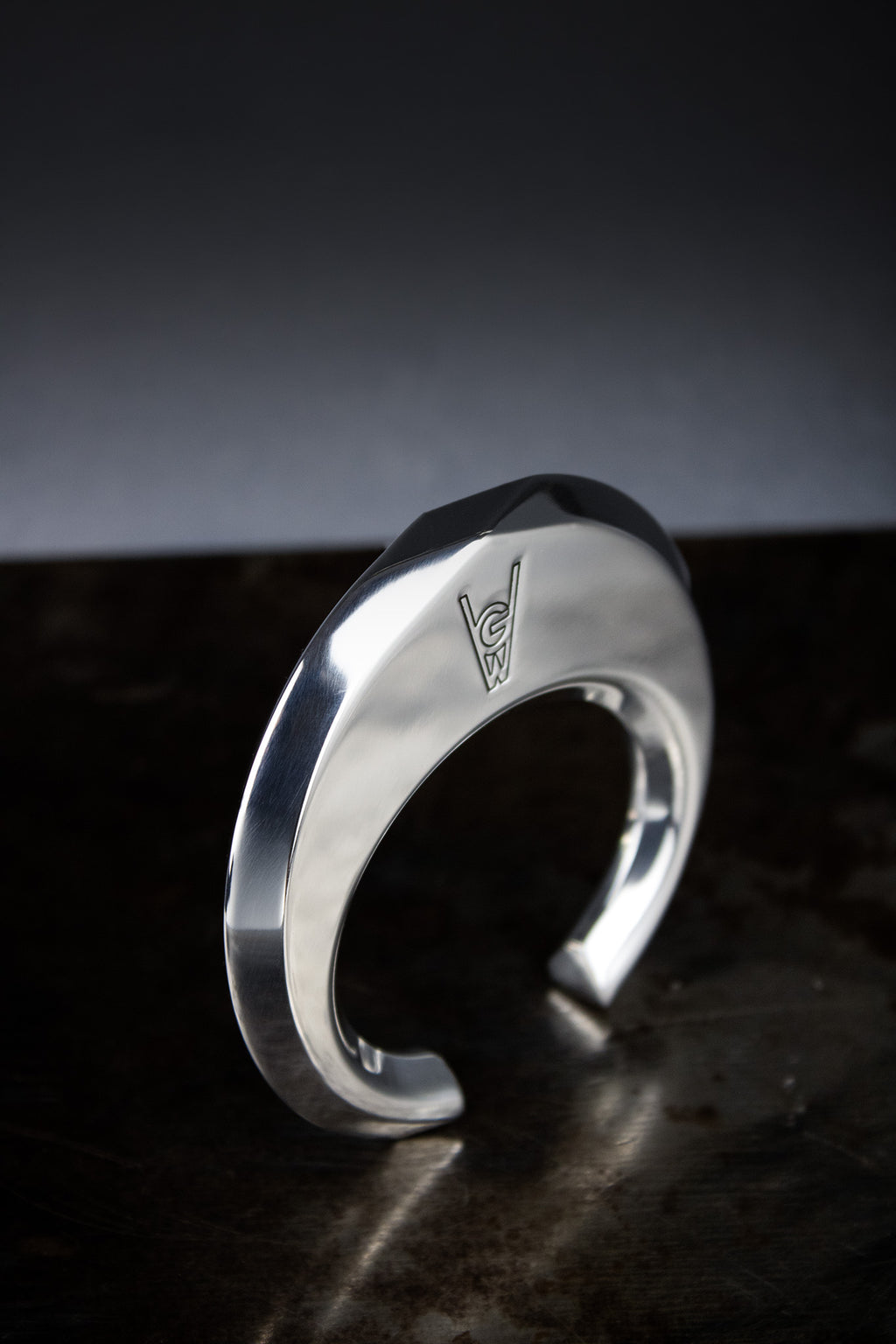 HIERA / CUFF - RIGID BRACELET
