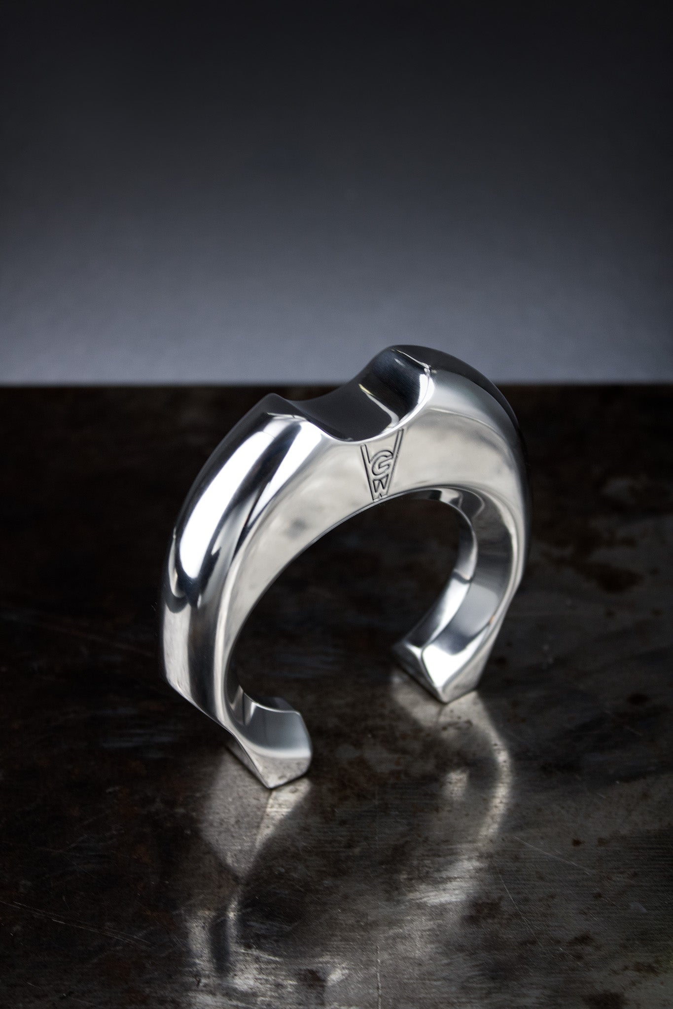 AAMA BOMBO / CUFF - RIGID BRACELET