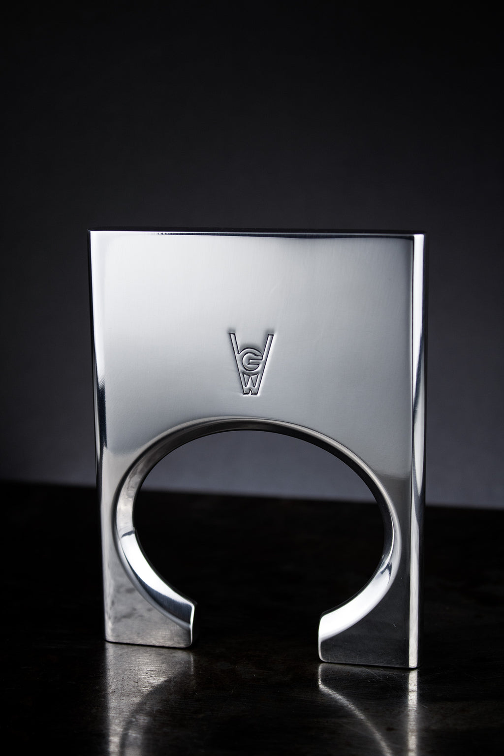EON / CUFF - RIGID BRACELET