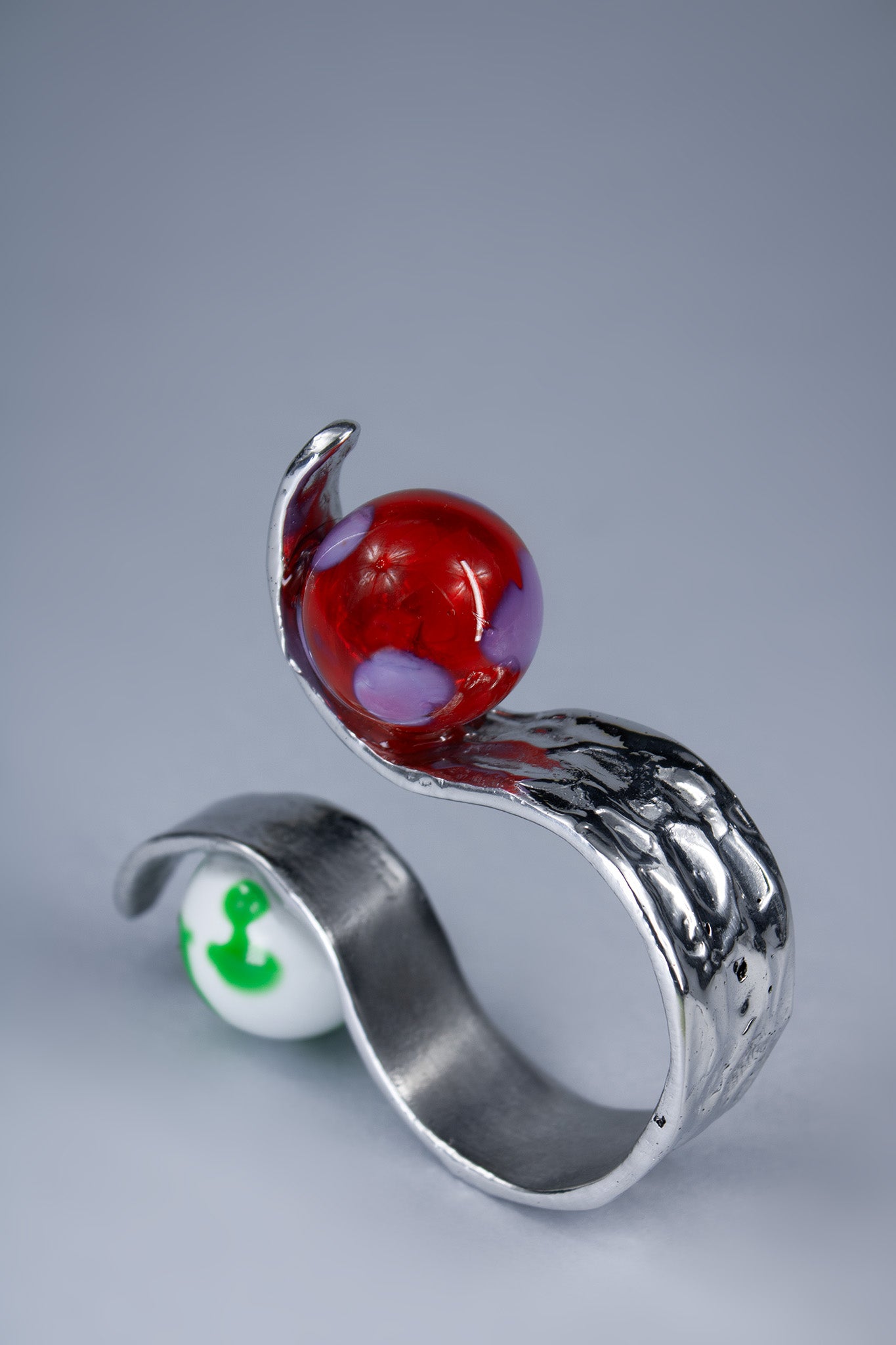 HOYA CUFF "RIGID BRACELET"