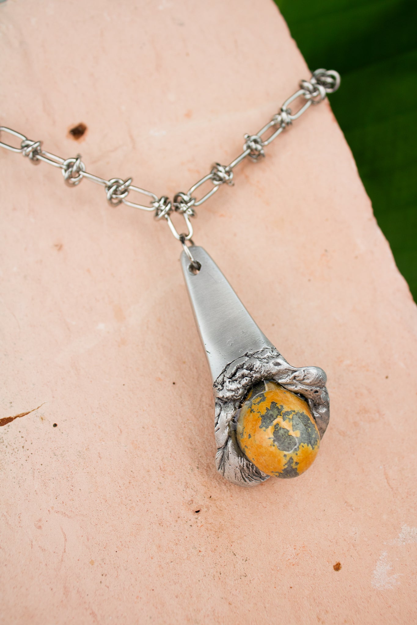 BRACE - NECKLACE