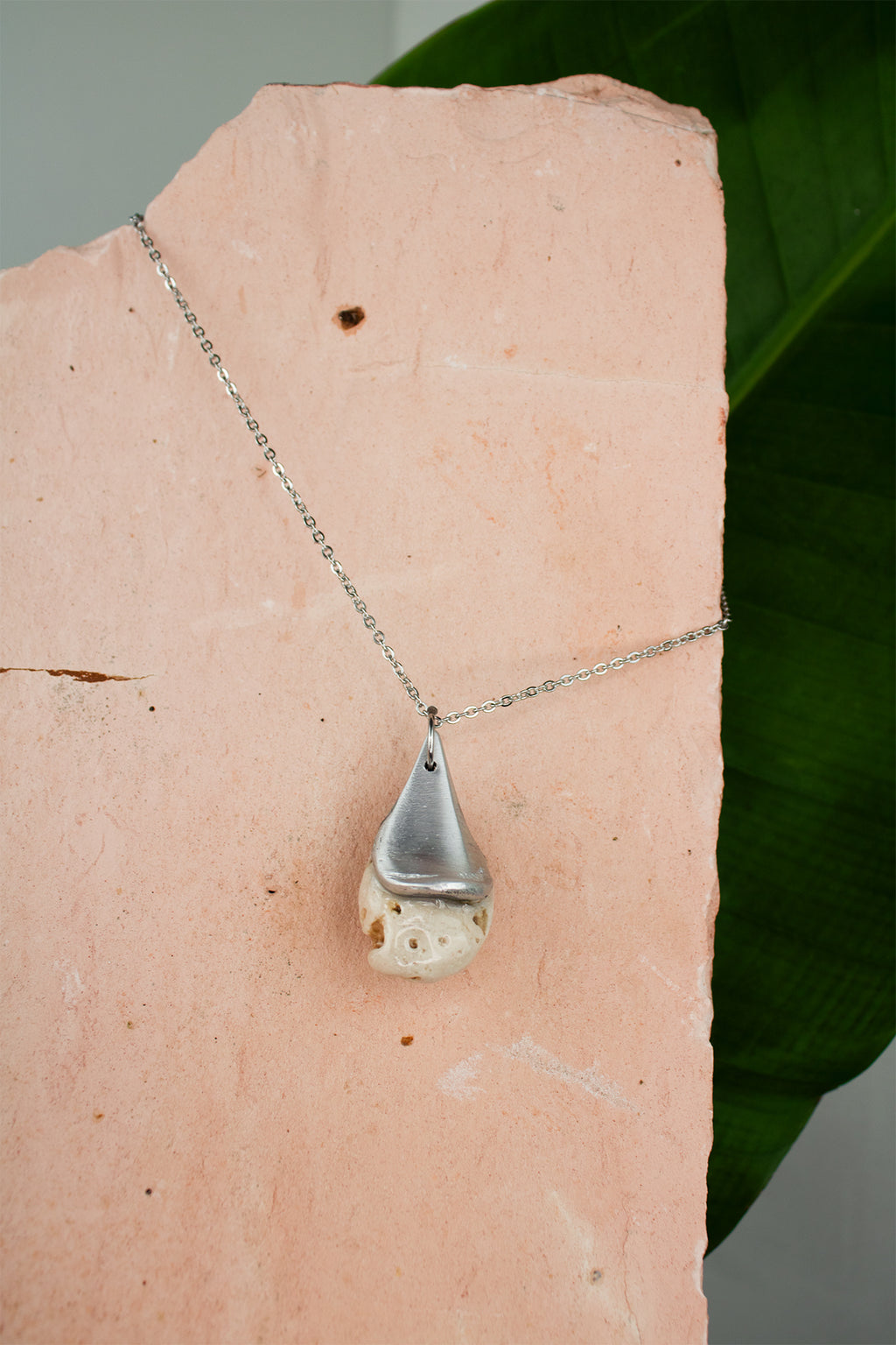 OSSO - NECKLACE