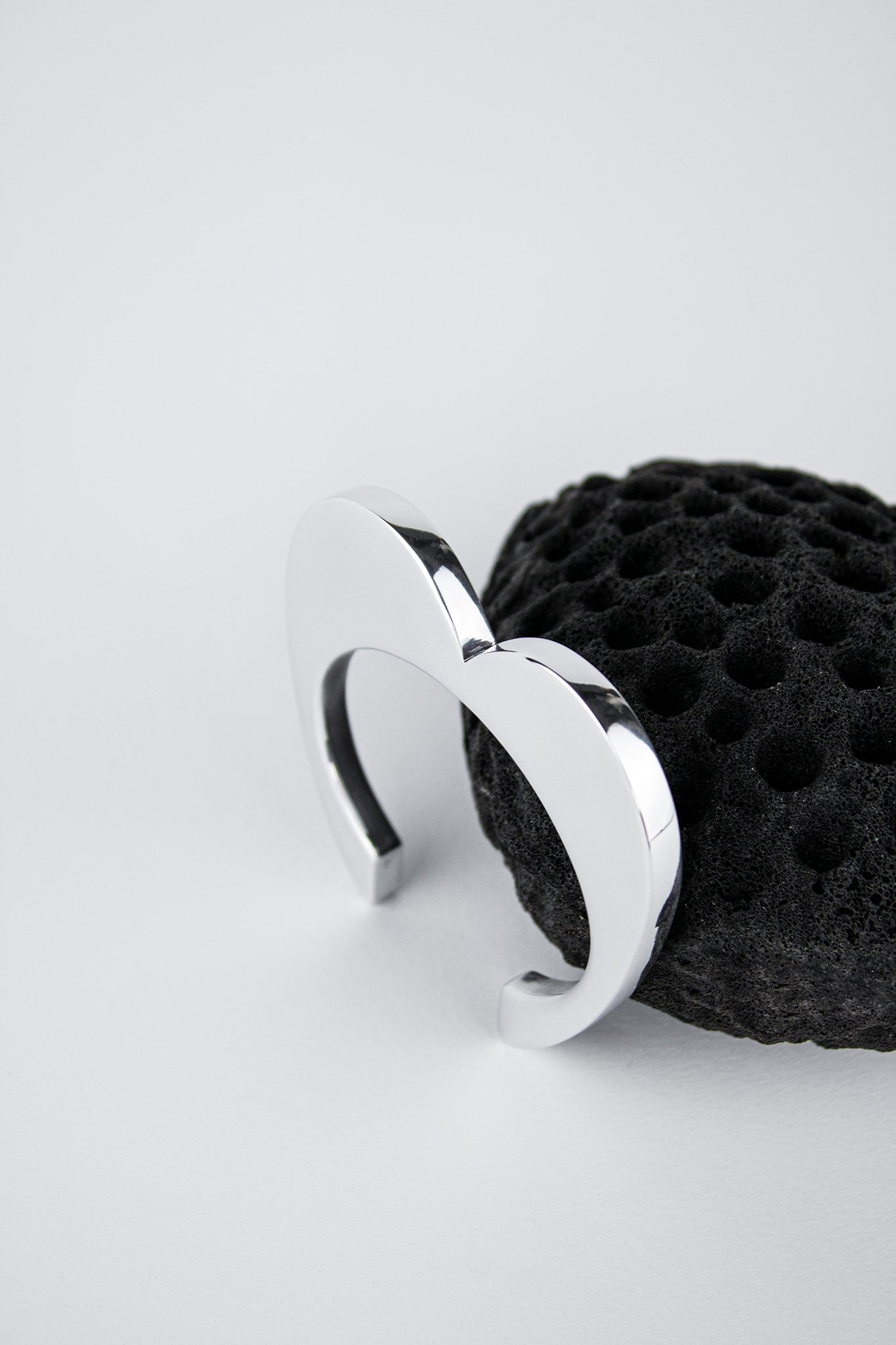 WILD LOVE - RIGID BRACELET