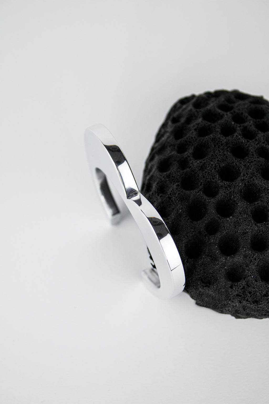 WILD LOVE - RIGID BRACELET