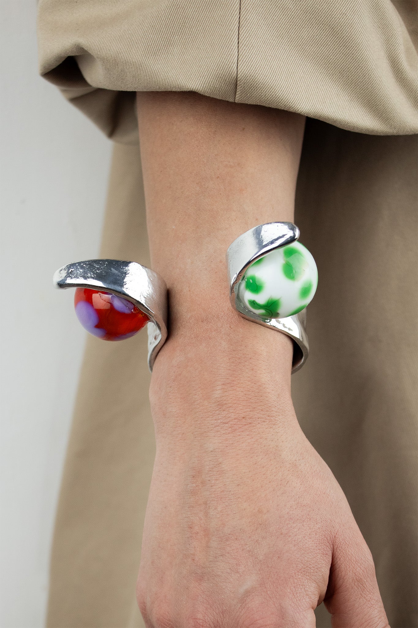 HOYA CUFF "RIGID BRACELET"